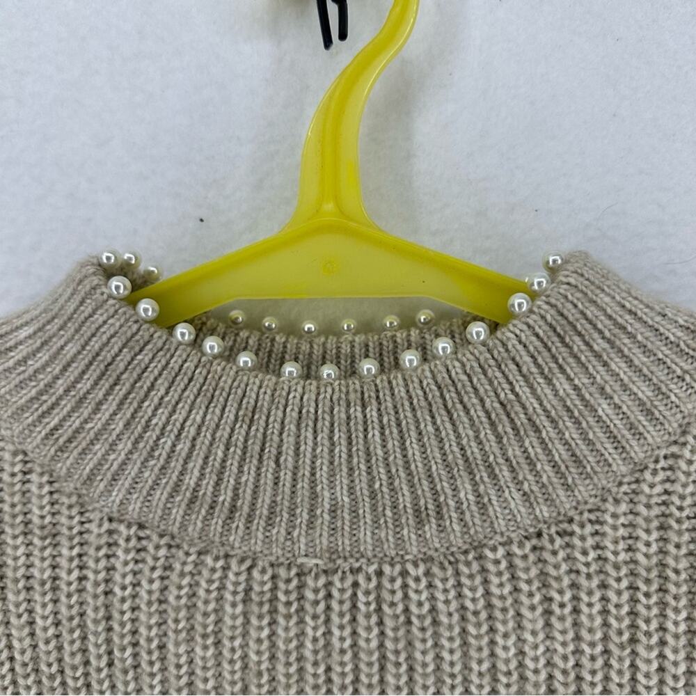 H&M Pearl Neckline Pullover Knit Sweater Womens Medium Beige‎